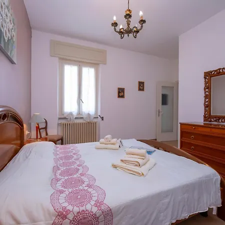 Residenza La Terrazza Di Dante - Happy Daire