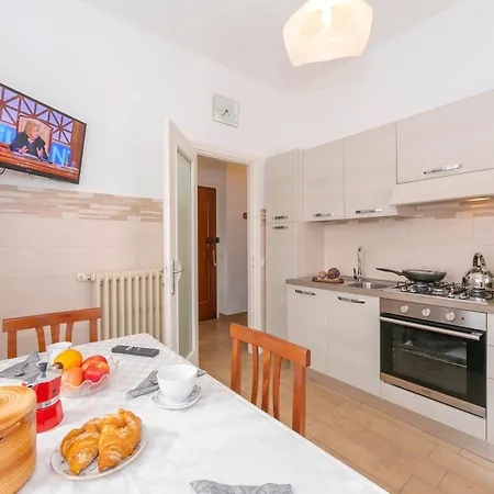 Residenza La Terrazza Di Dante - Happy Daire